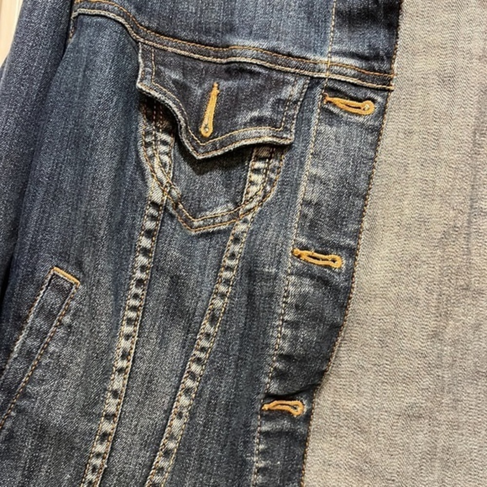 Torrid Jean Jacket Distressed Classic Spring Size… - image 2